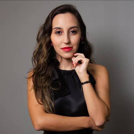 Retrato profissional — Nicole Rosa Oliveira